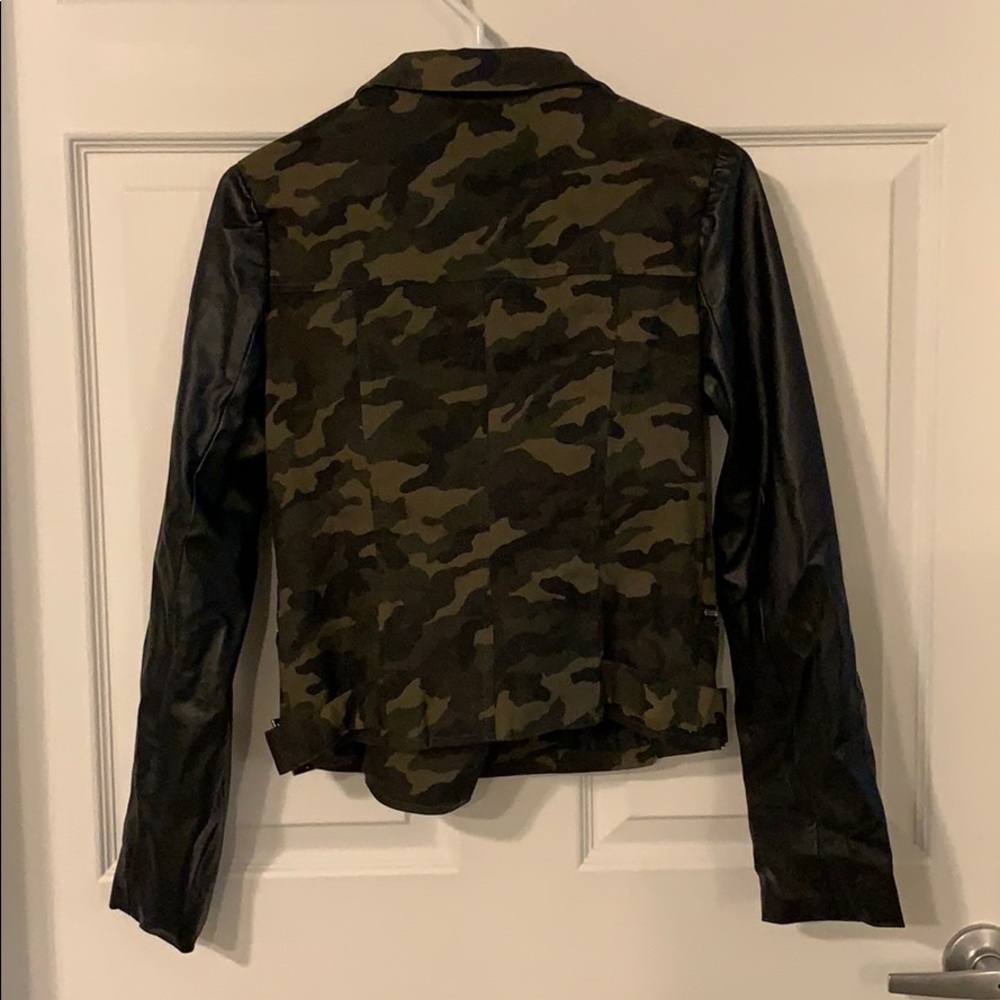 Jacket - Picture 4 of 4